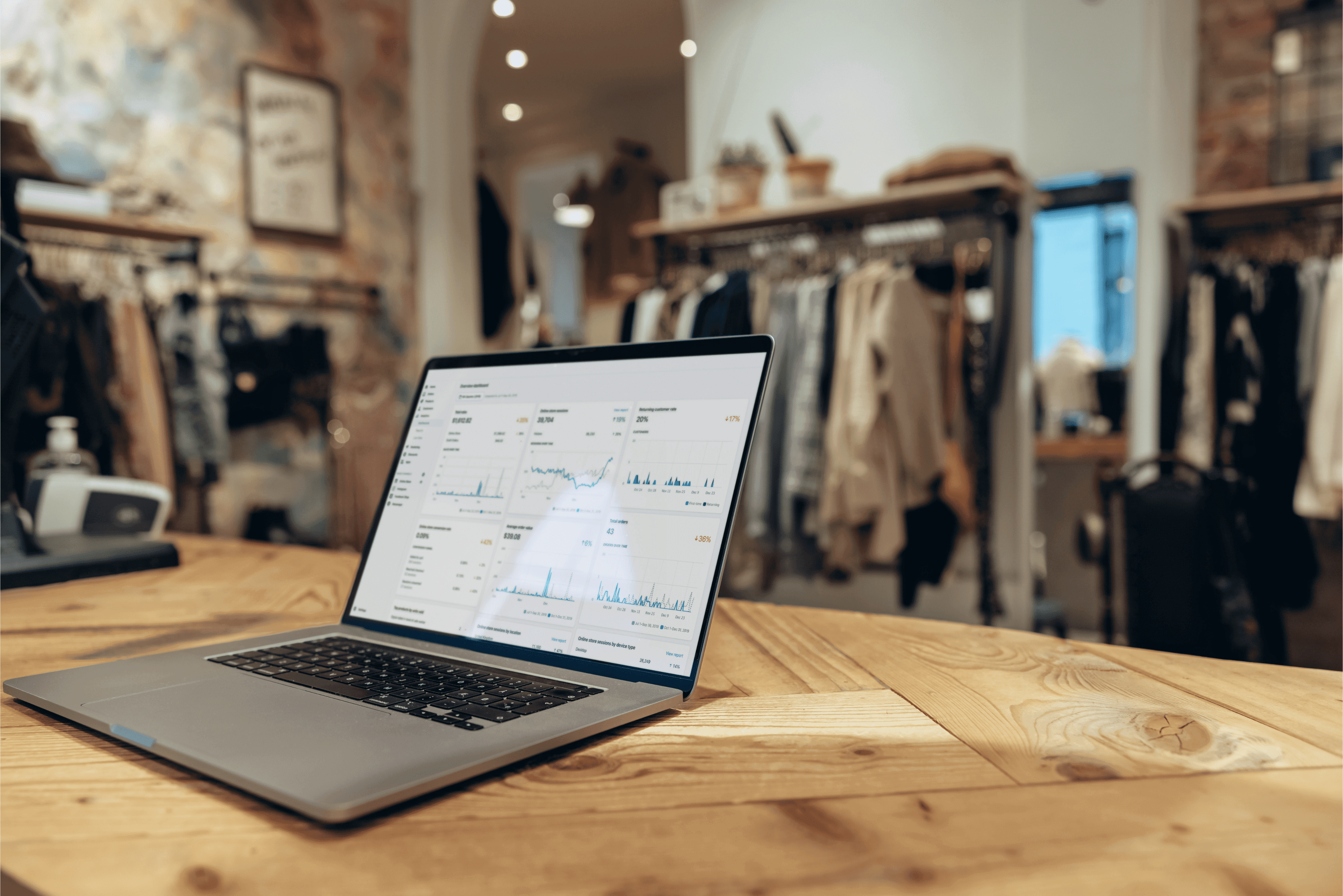laptop-in-retail-store